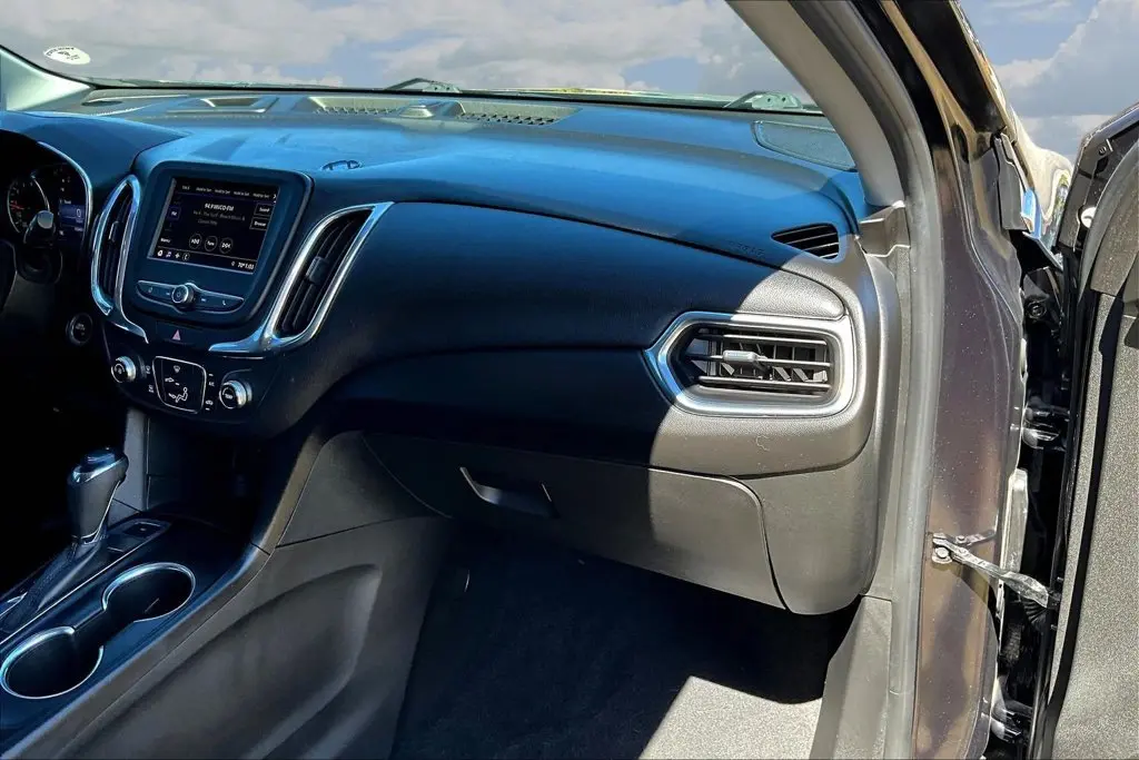 2020 Chevrolet Equinox - $15,300