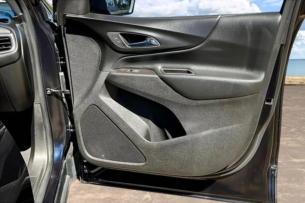 2020 Chevrolet Equinox - $15,300