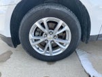 2017 Equinox Thumbnail 28