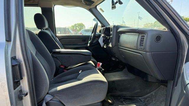 2004 GMC Sierra 1500 Work Truck