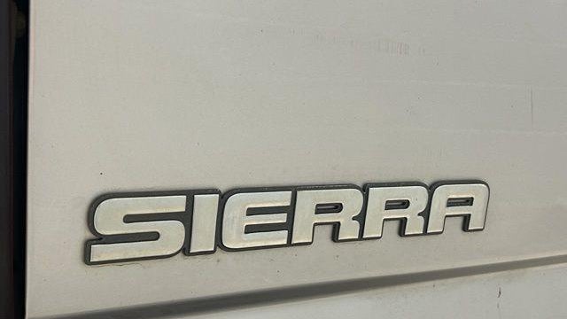 2004 GMC Sierra 1500 Work Truck