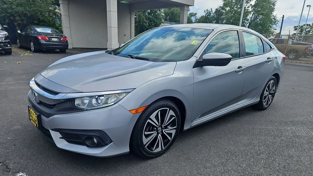 Preowned 2017 Honda Civic EX-T for Sale
