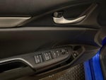 2016 Civic Thumbnail 25
