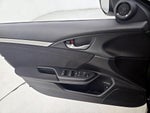 2016 Civic Thumbnail 12