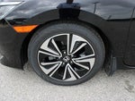 2017 Civic Thumbnail 9