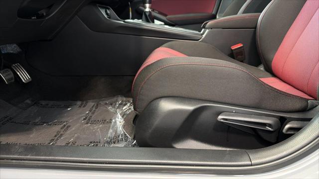 2026 Honda Civic - $32,000