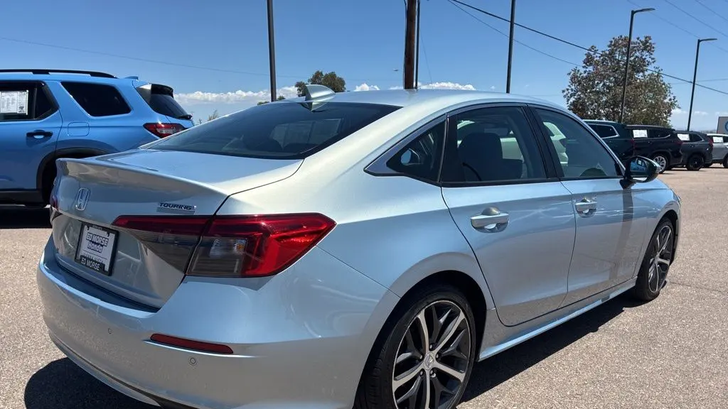 2022 Honda Civic Touring