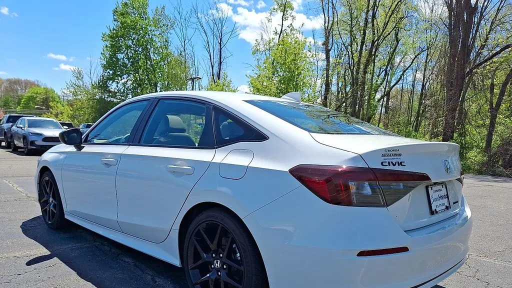 2026 Honda Civic Hybrid Sport