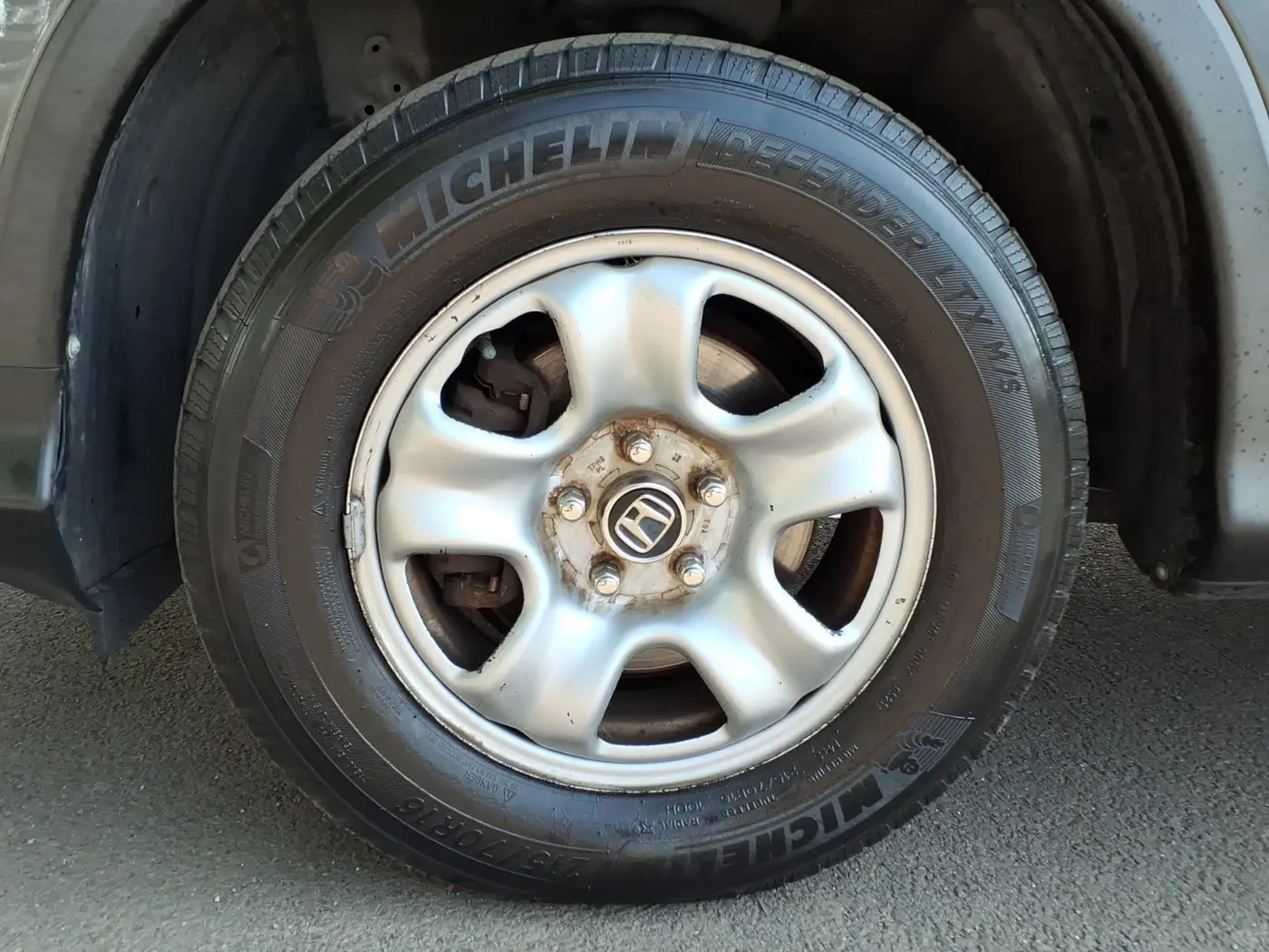2013 Honda CR-V - $10,900