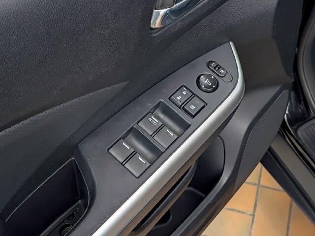 2015 Honda CR-V - $12,500