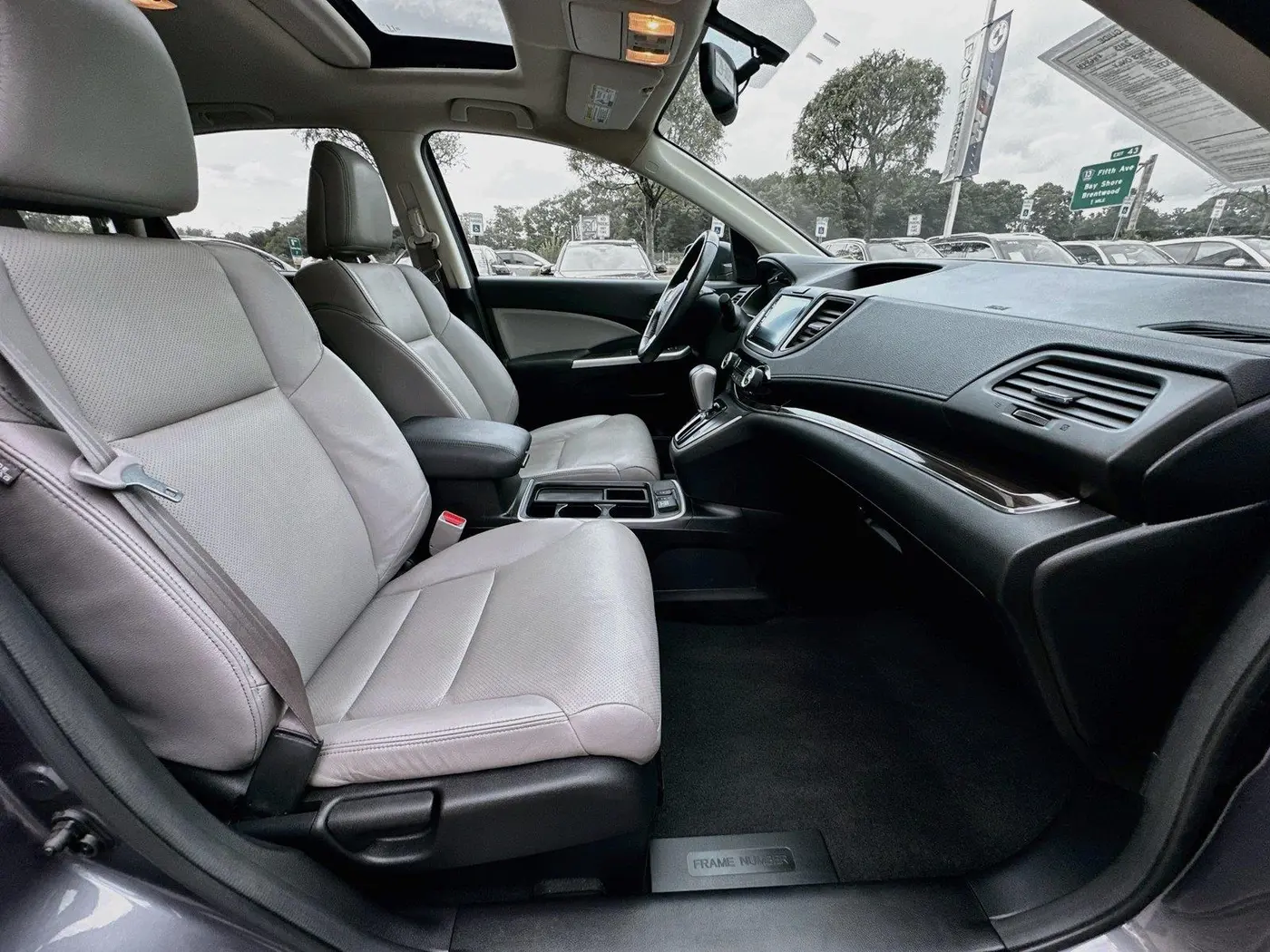 2015 Honda CR-V - $19,500