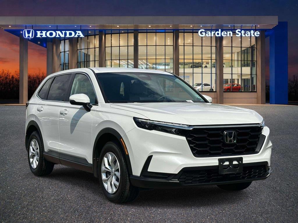 2025 Honda CR-V LX — photo 1 of 12