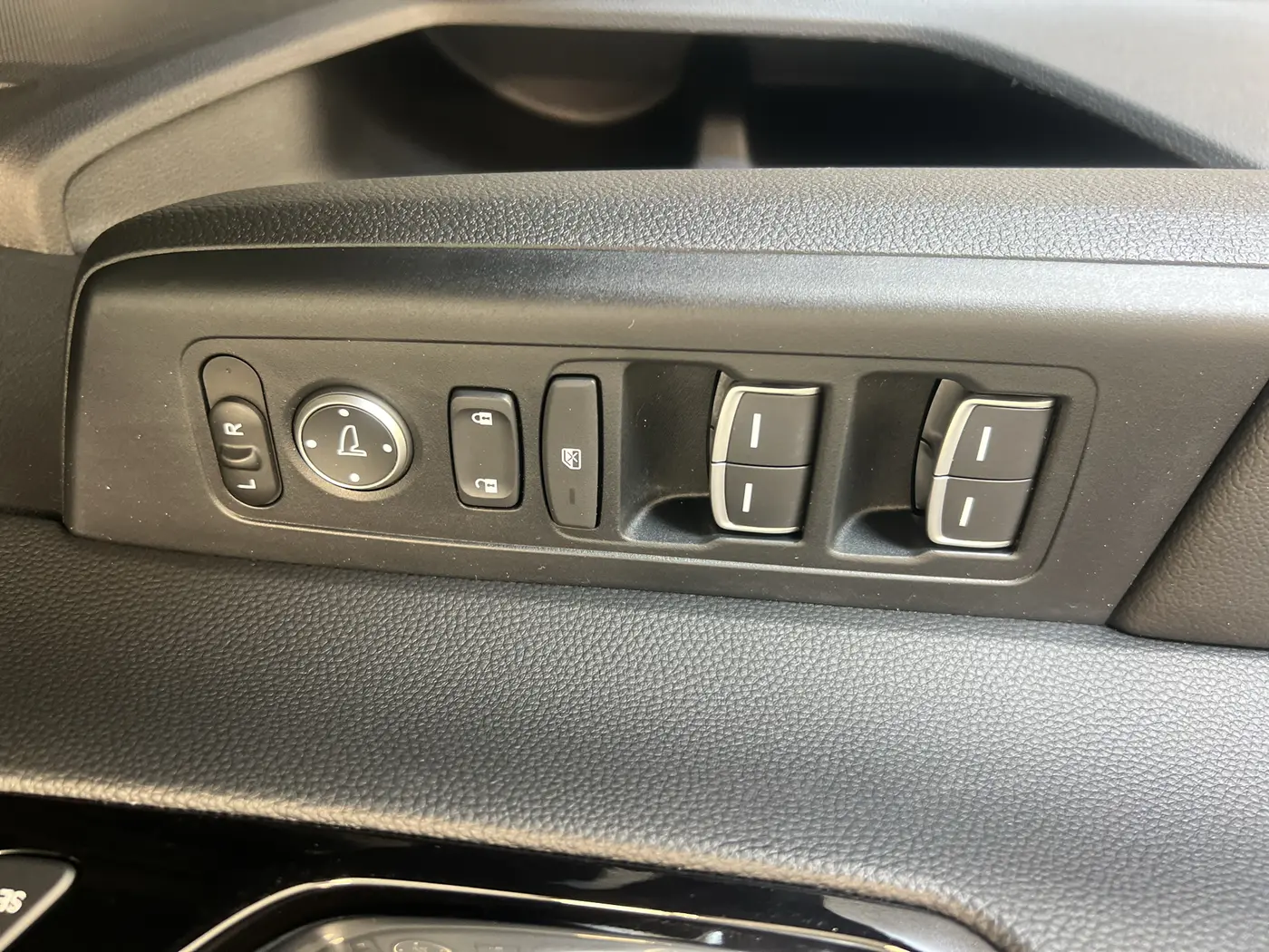 2025 Honda CR-V - $35,780