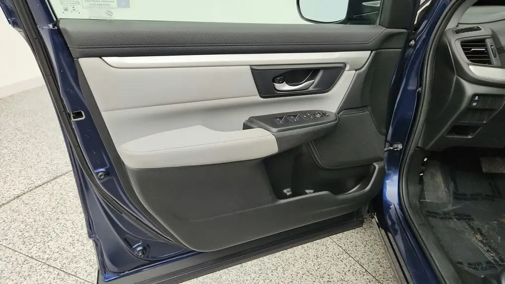 2017 Honda CR-V - $9,995