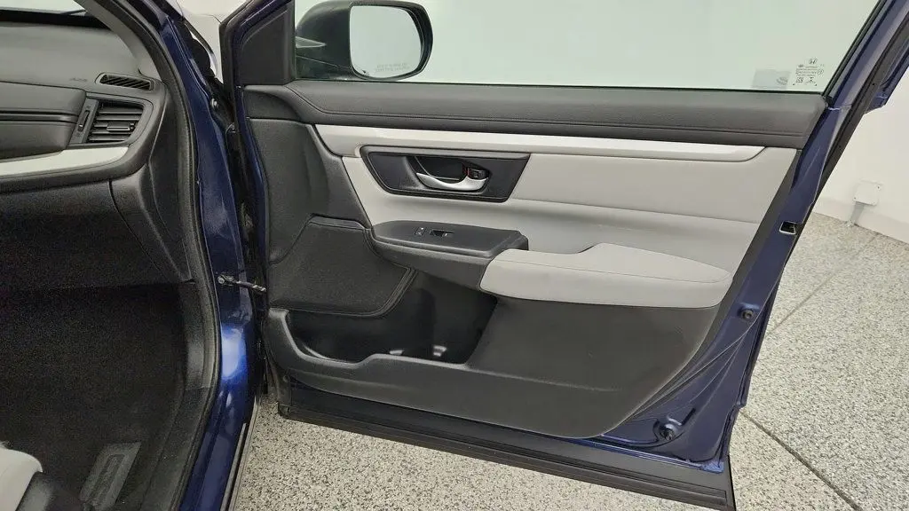 2017 Honda CR-V - $9,995