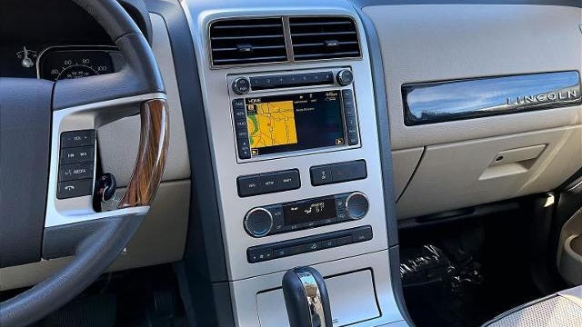 2010 Lincoln MKX Base