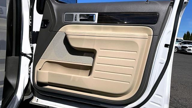 2010 Lincoln MKX Base