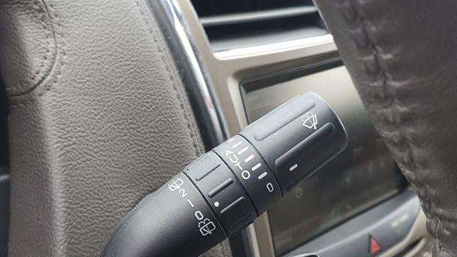 2015 Lincoln MKX Base