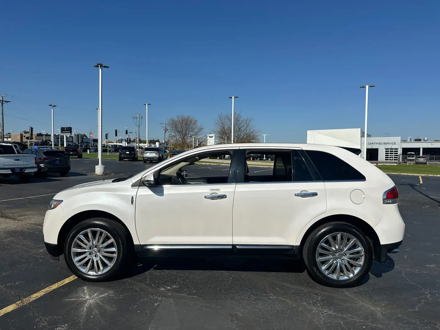 2013 Lincoln MKX - $8,990