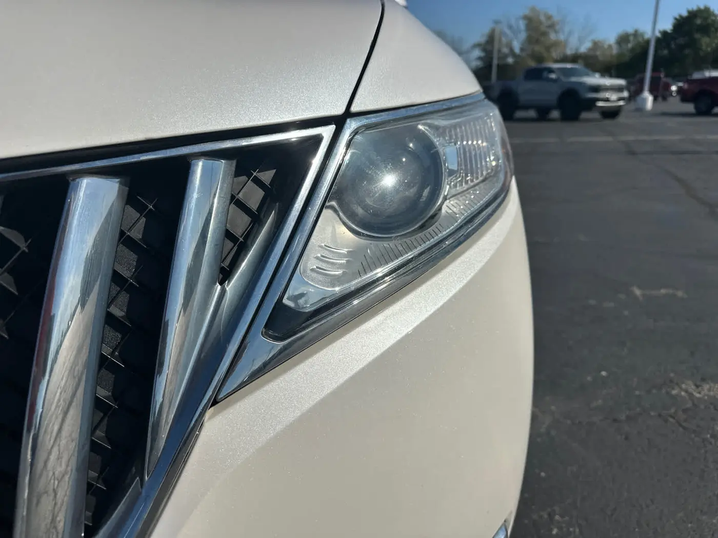 2013 Lincoln MKX - $8,990