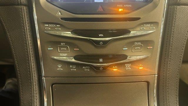 2012 Lincoln MKX Base