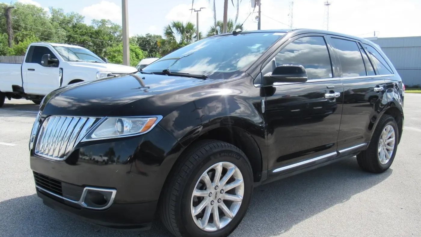 2013 Lincoln MKX Base