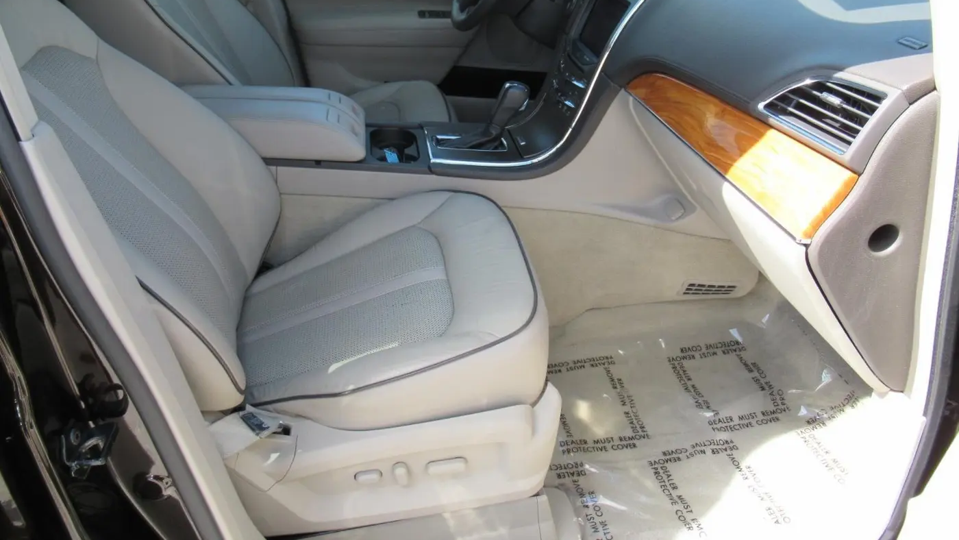 2013 Lincoln MKX Base