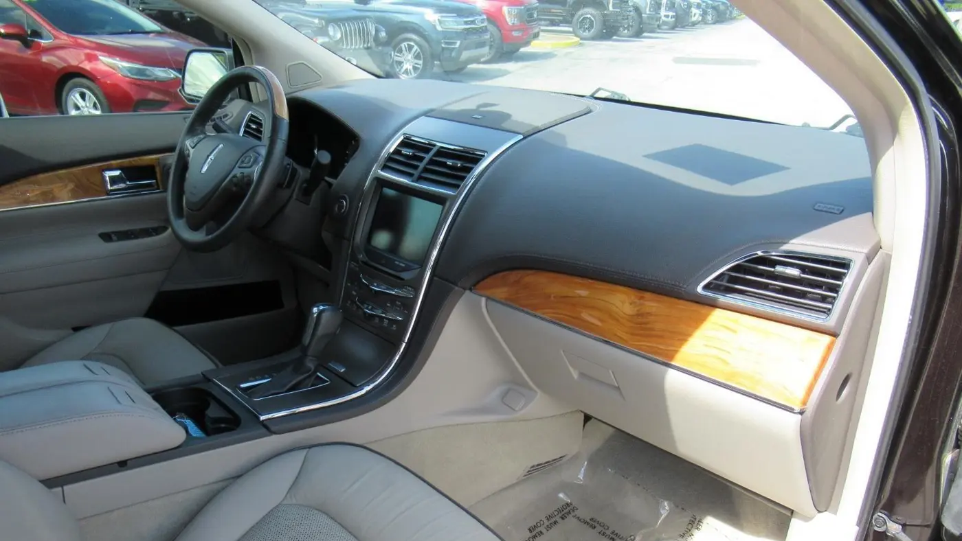2013 Lincoln MKX Base