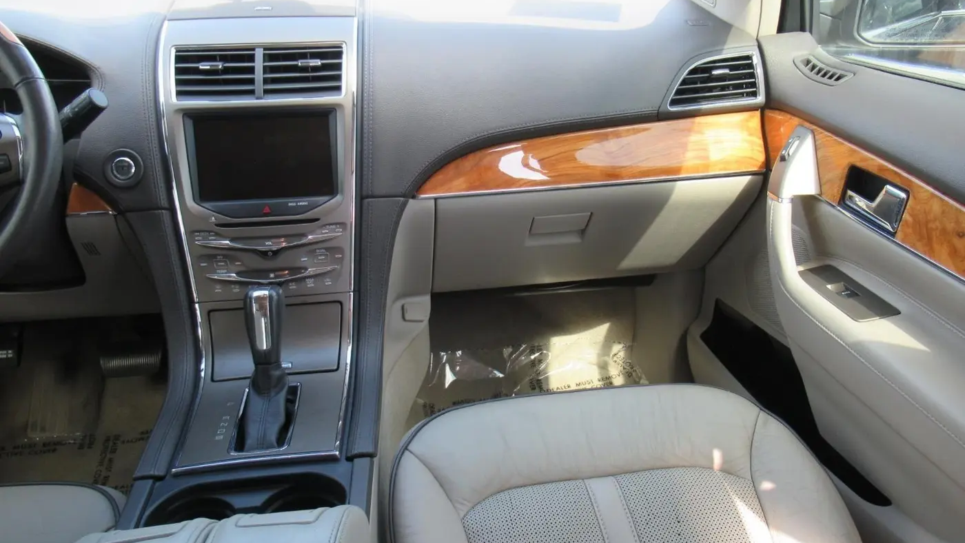 2013 Lincoln MKX Base