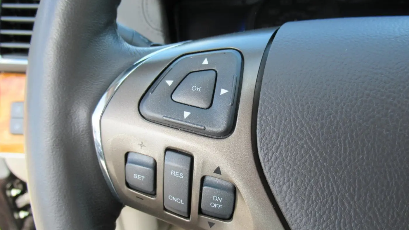 2013 Lincoln MKX Base