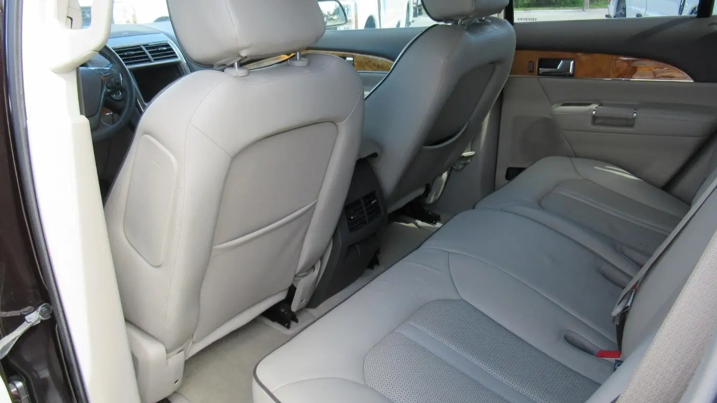 2013 Lincoln MKX Base