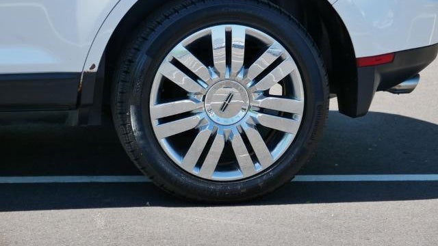 2010 Lincoln MKX Base