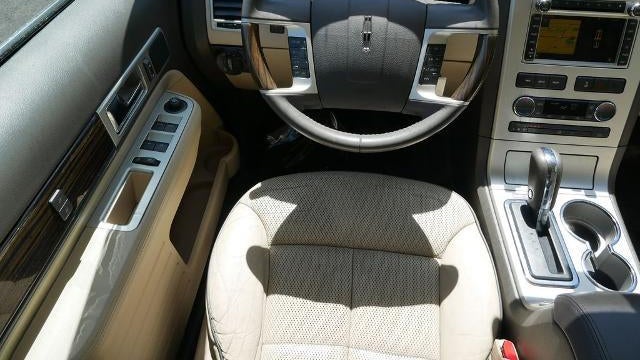 2010 Lincoln MKX Base