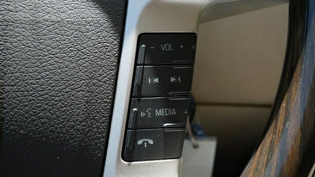 2010 Lincoln MKX Base