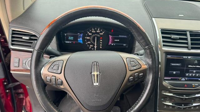 2013 Lincoln MKX Base