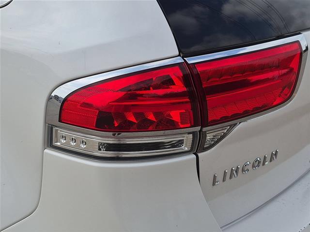 2011 Lincoln MKX - $7,995