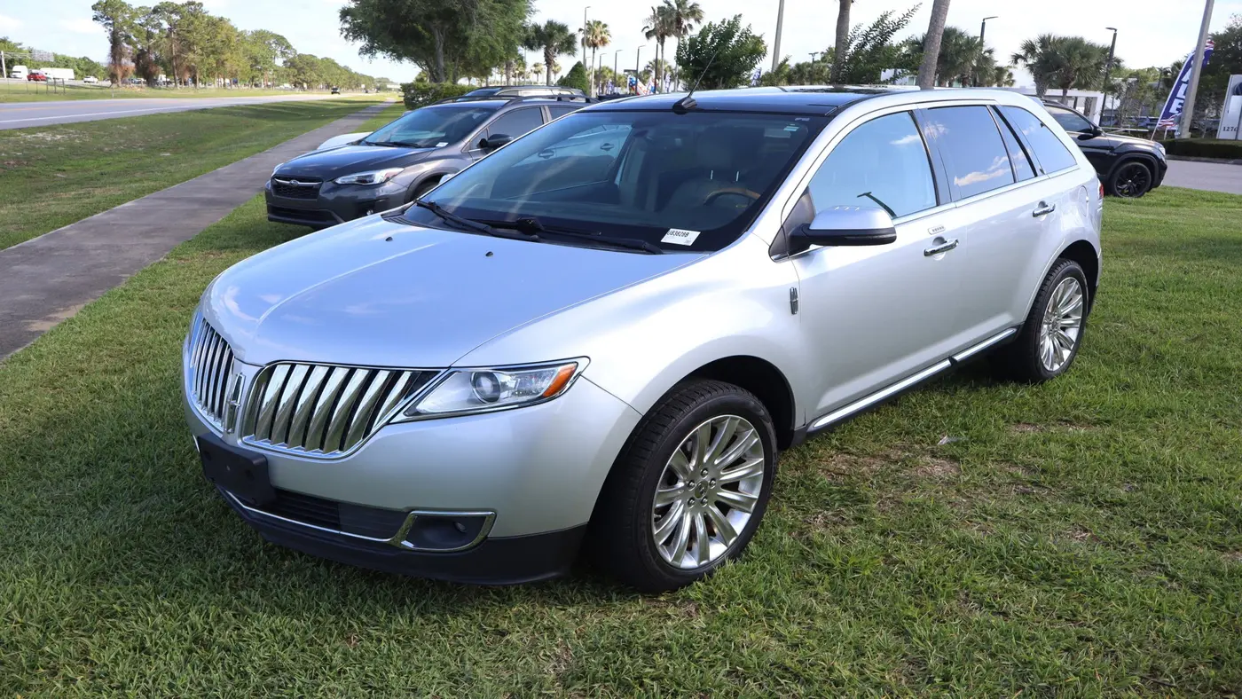 2013 Lincoln MKX Base