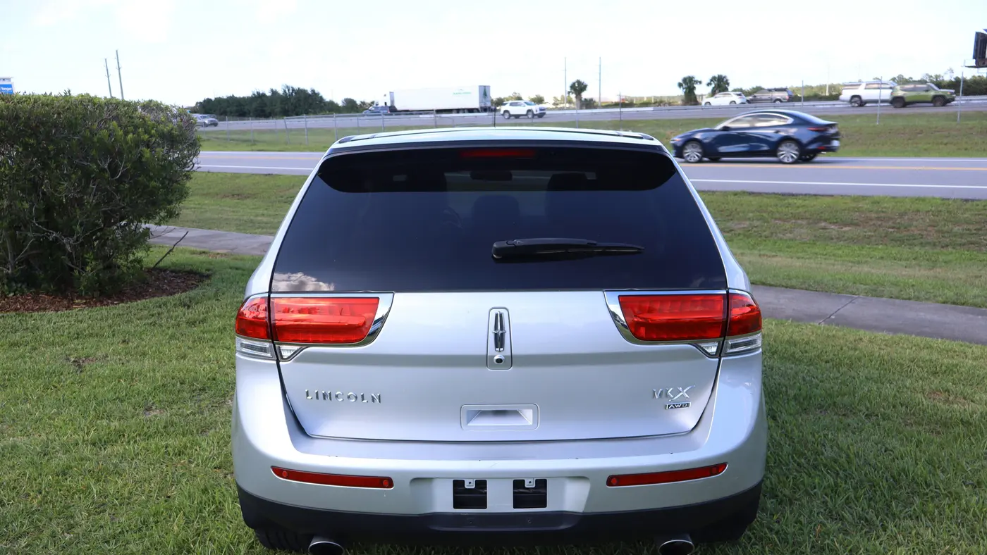 2013 Lincoln MKX Base