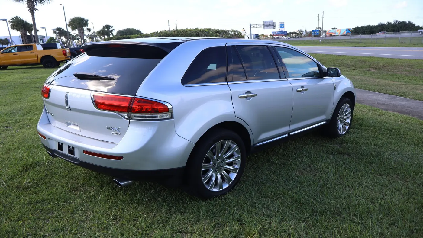 2013 Lincoln MKX Base