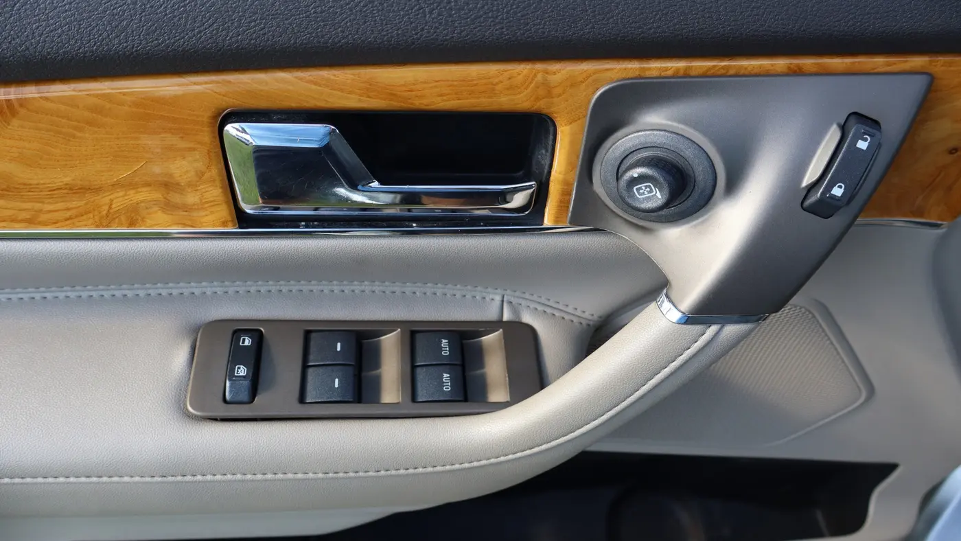 2013 Lincoln MKX Base