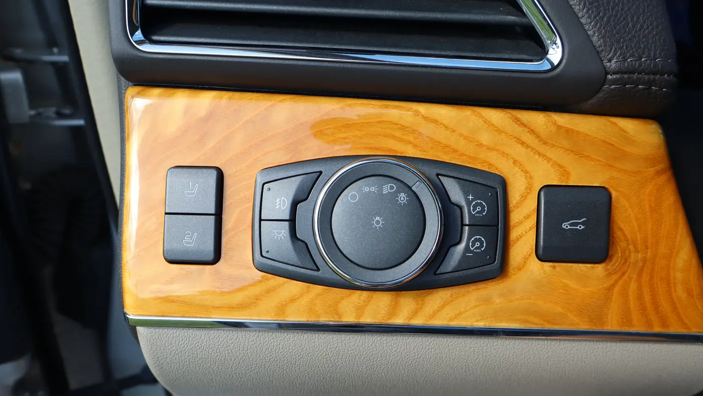 2013 Lincoln MKX Base