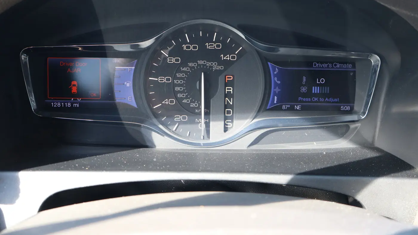 2013 Lincoln MKX Base