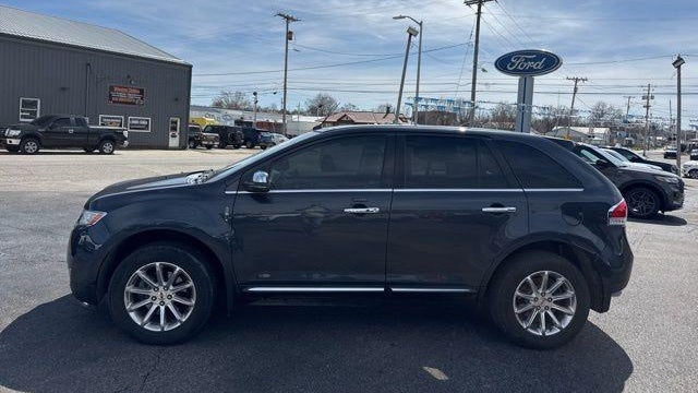 2013 Lincoln MKX Base