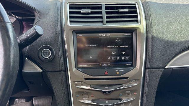 2013 Lincoln MKX Base