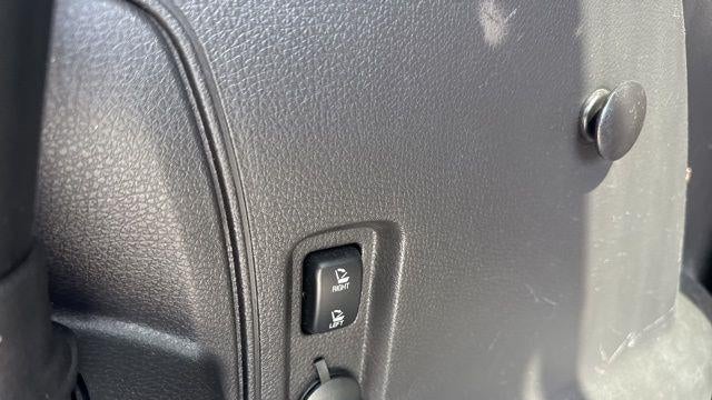 2013 Lincoln MKX Base