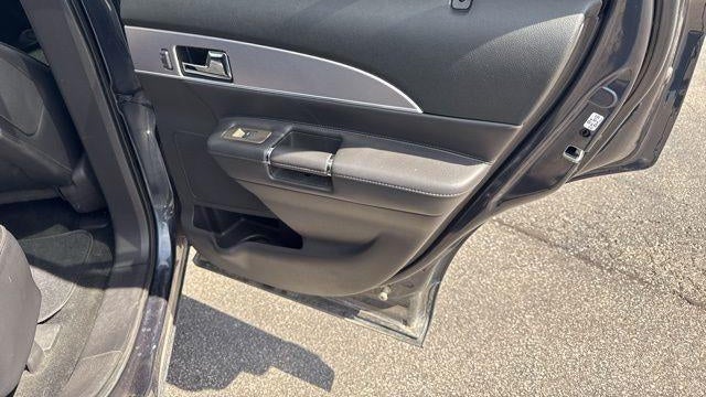 2013 Lincoln MKX Base