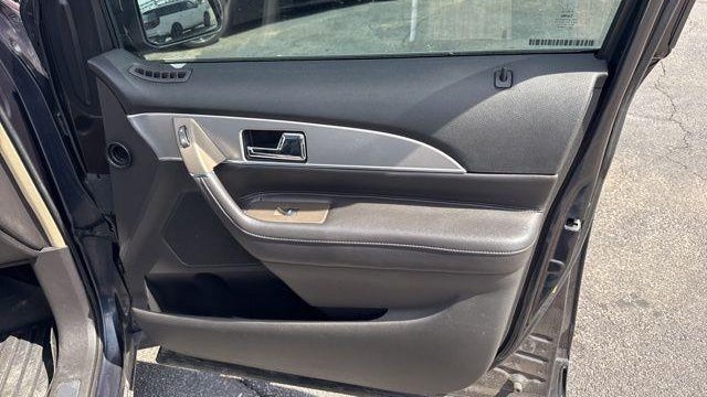 2013 Lincoln MKX Base