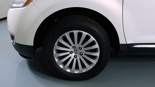 2013 Lincoln MKX Base