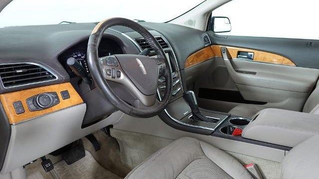 2013 Lincoln MKX Base