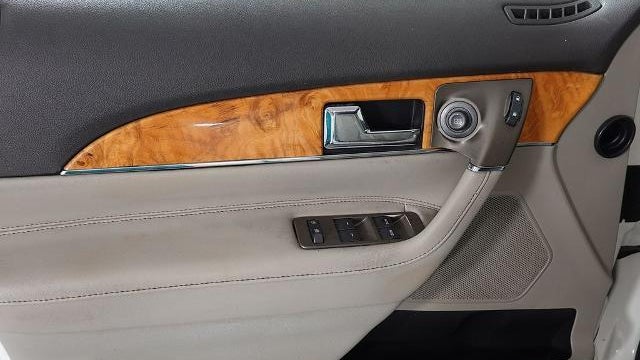 2013 Lincoln MKX Base